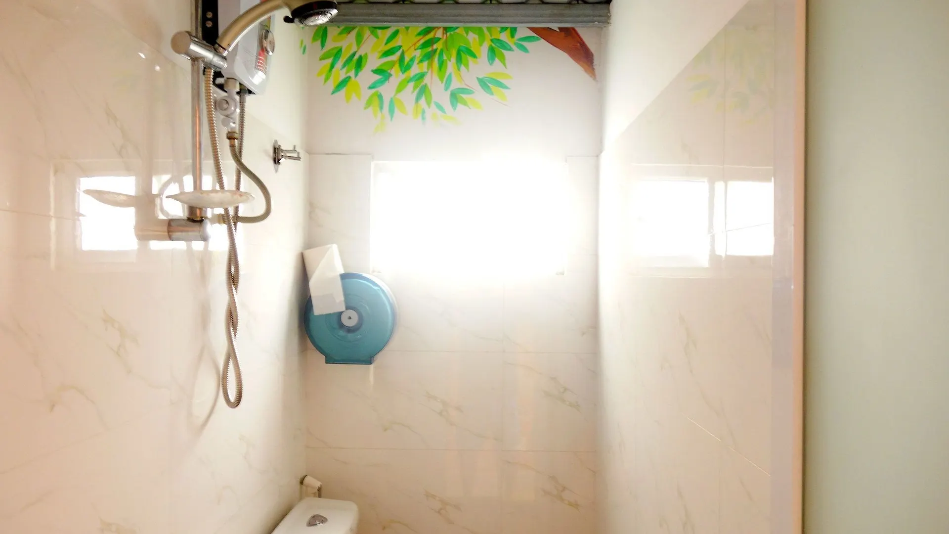 Wanderlust Saigon Hostel & Rooftop Bar Ho Chi Minh City
