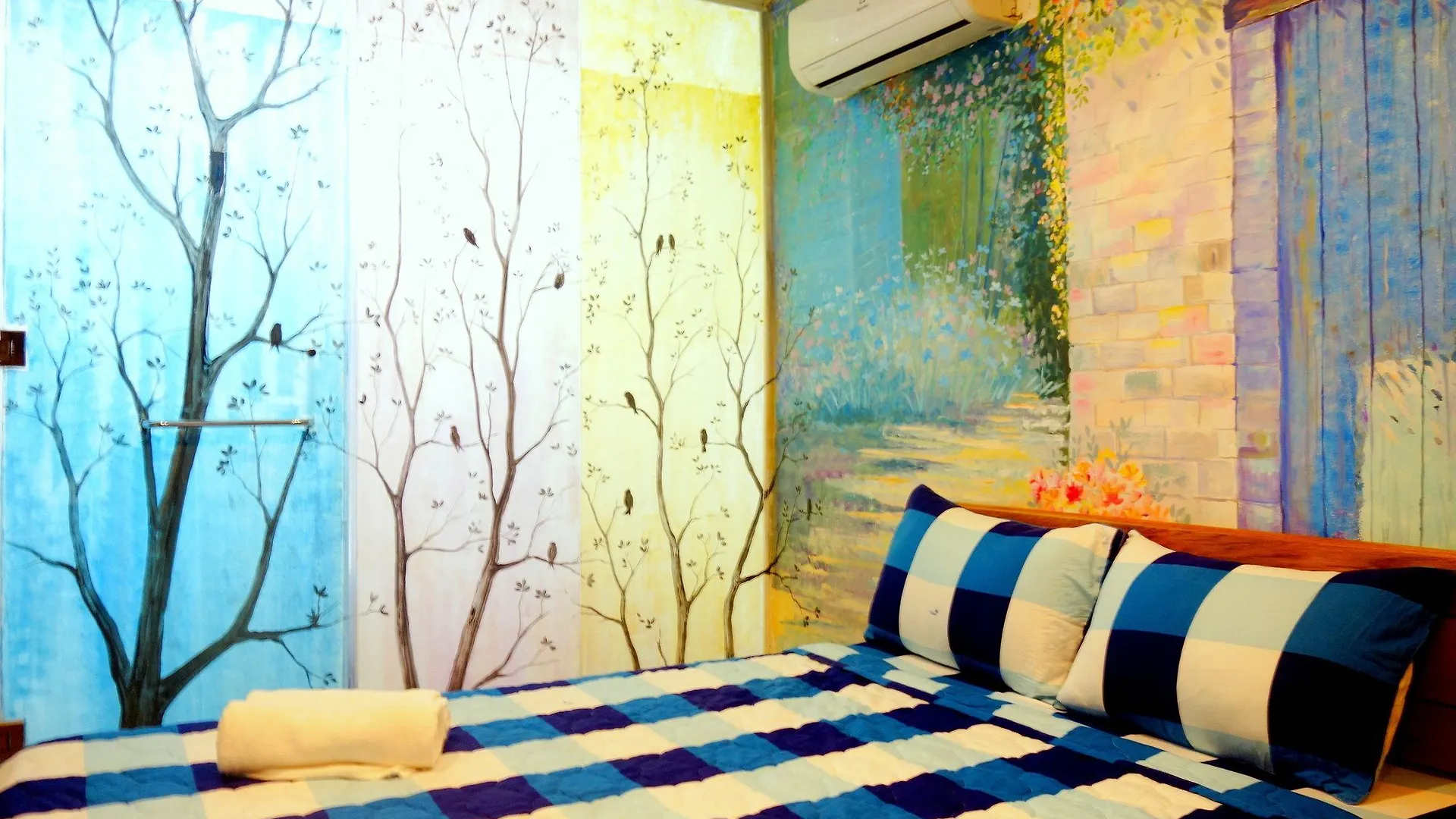 Wanderlust Saigon Hostel & Rooftop Bar Ho Chi Minh City Vietnam